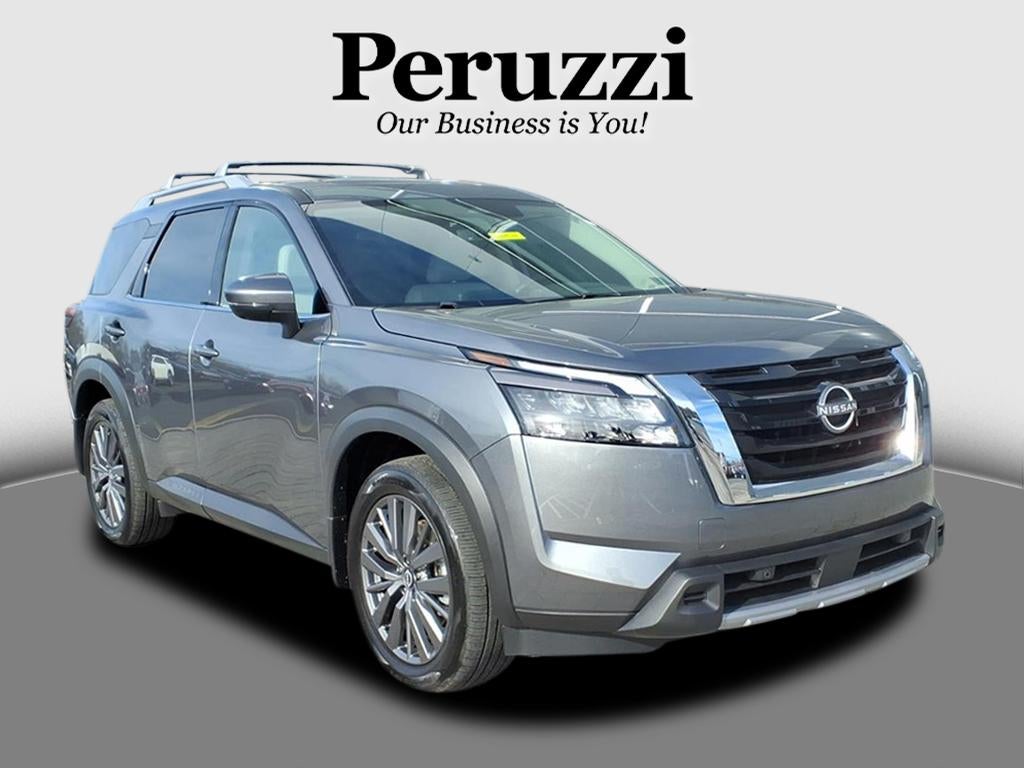 2025 Nissan Pathfinder SL