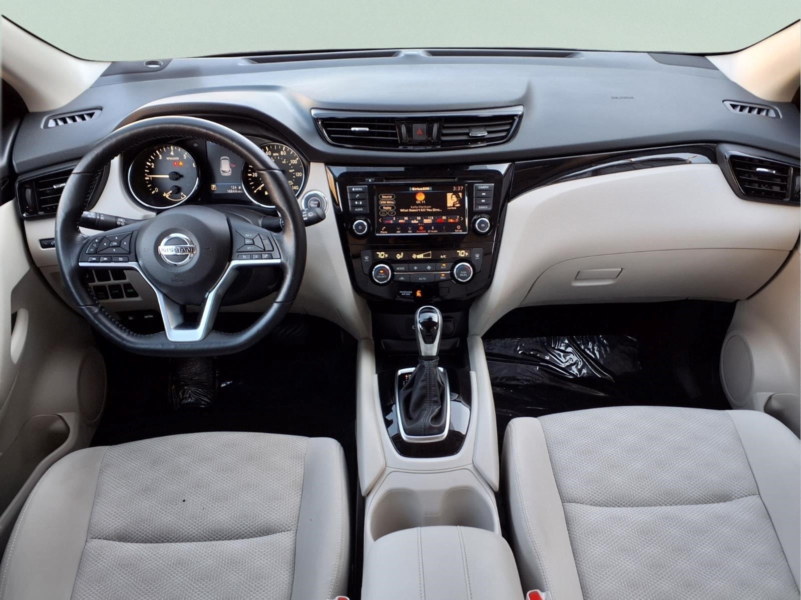 2021 Nissan Rogue Sport SV