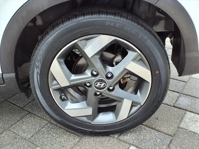 2024 Hyundai VENUE SEL