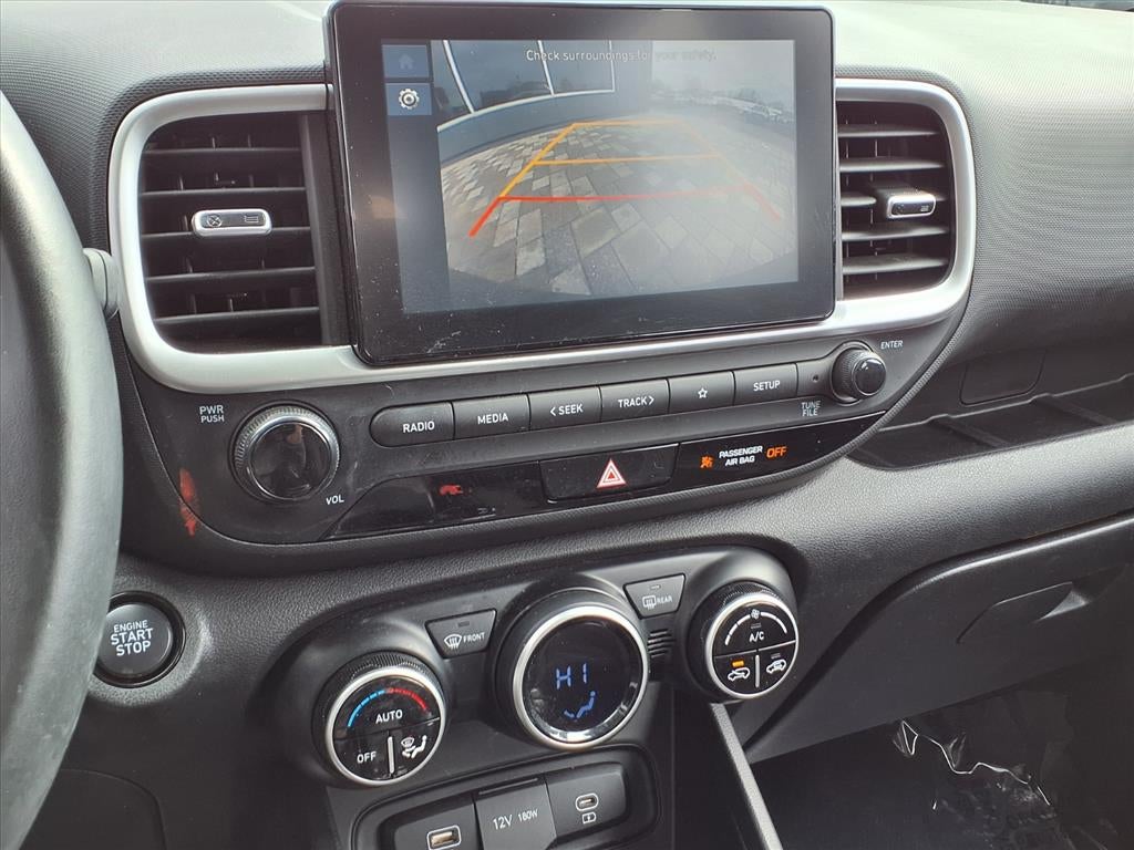 2024 Hyundai VENUE SEL