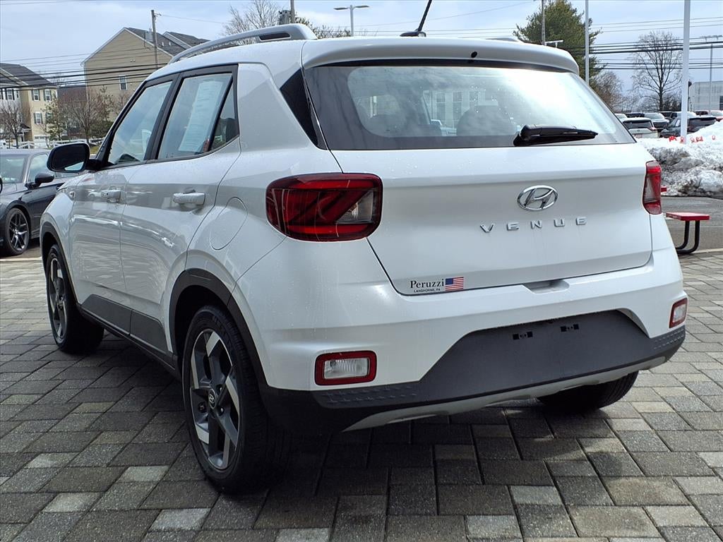 2024 Hyundai VENUE SEL