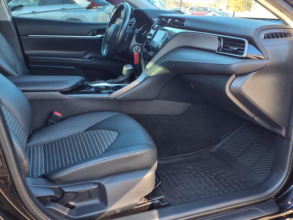 2020 Toyota Camry SE Nightshade