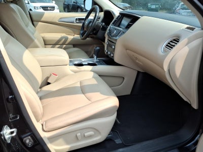 2019 Nissan Pathfinder SL
