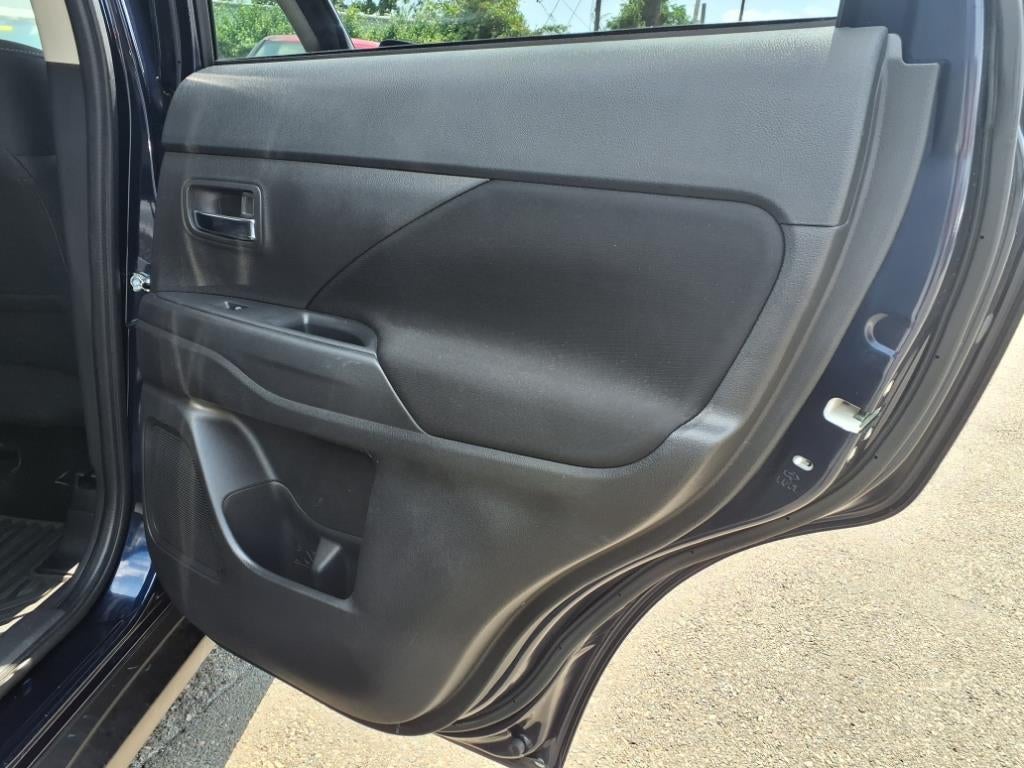 2020 Mitsubishi Outlander ES