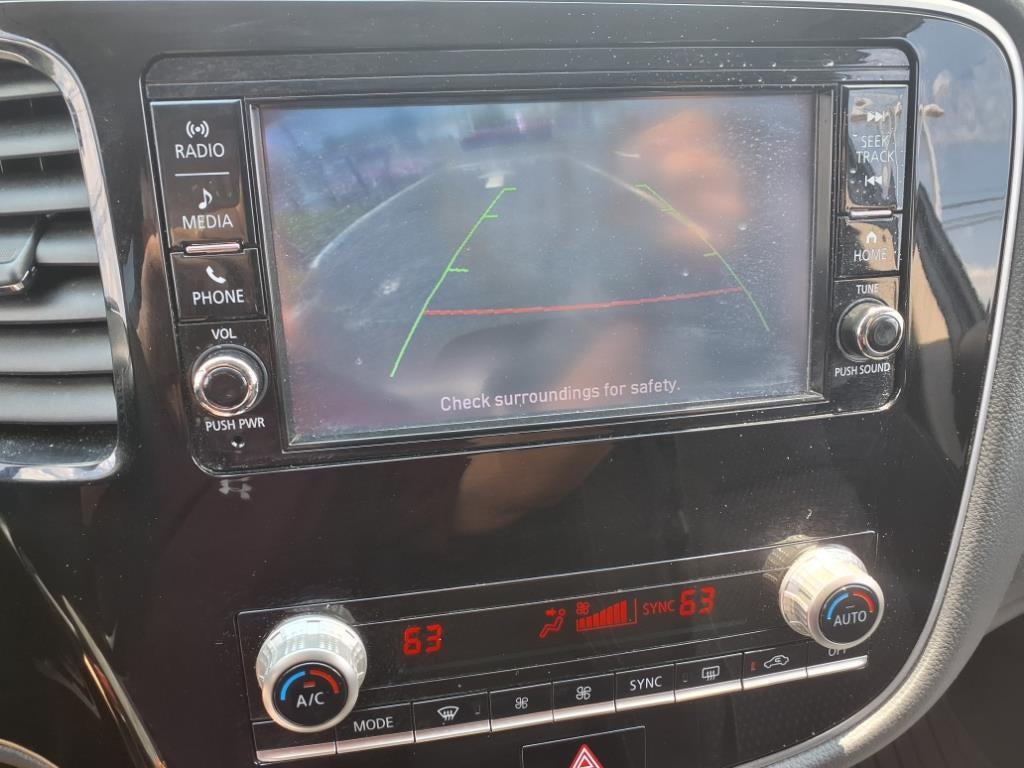 2020 Mitsubishi Outlander ES