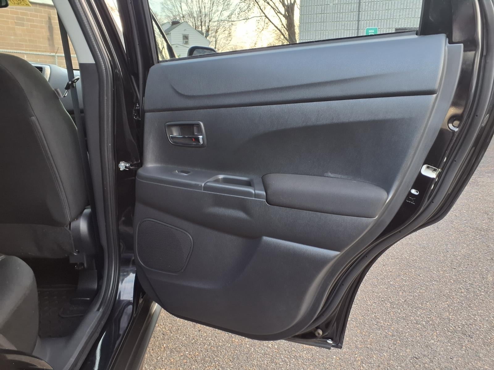 2024 Mitsubishi Outlander Sport LE