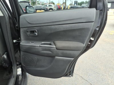 2024 Mitsubishi Outlander Sport ES