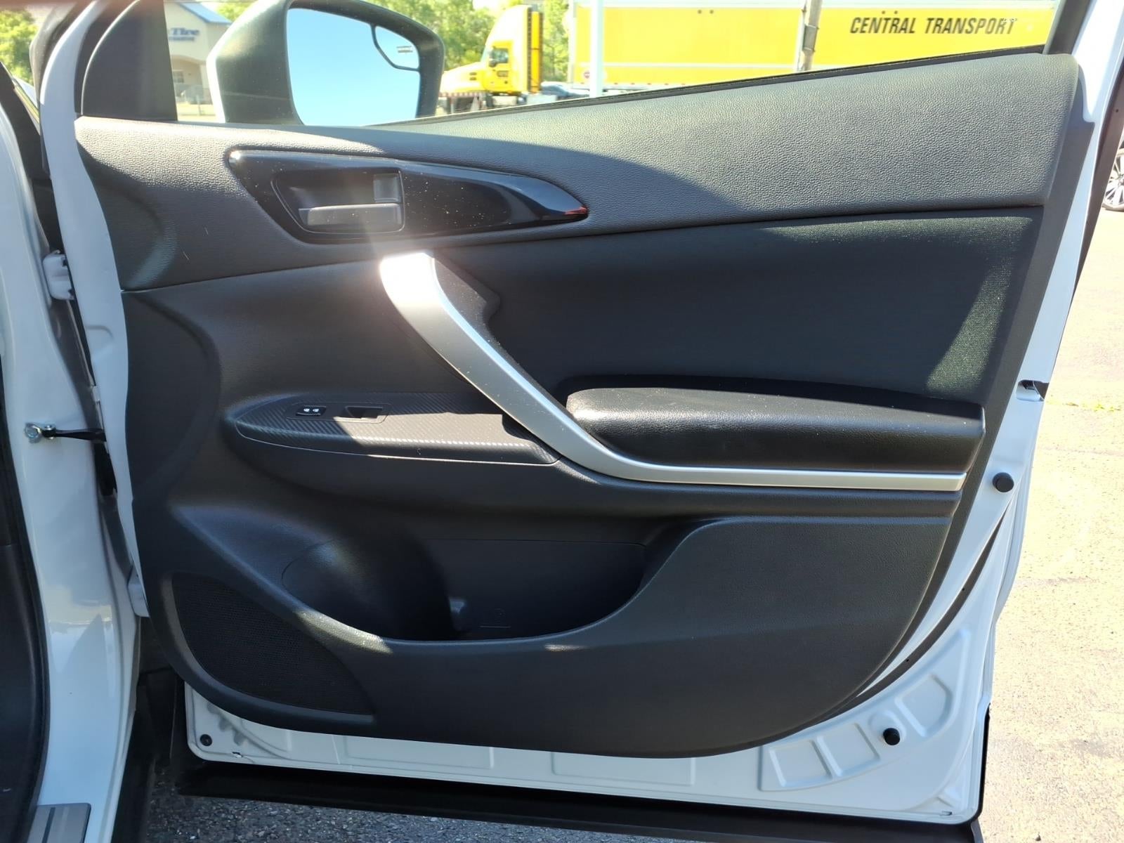 2022 Mitsubishi Eclipse Cross ES