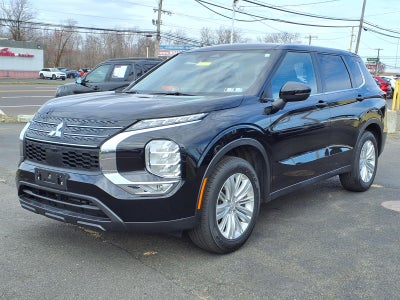 2024 Mitsubishi Outlander ES