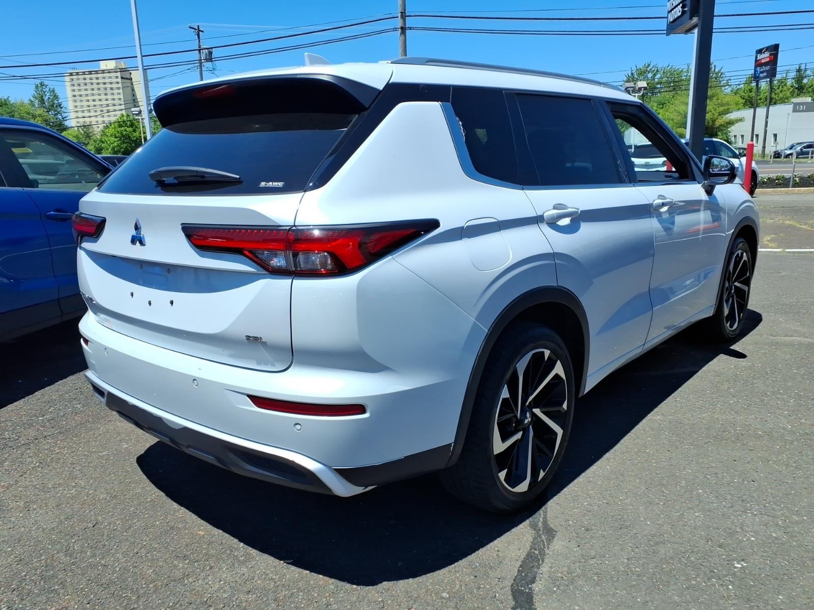 2022 Mitsubishi Outlander SEL