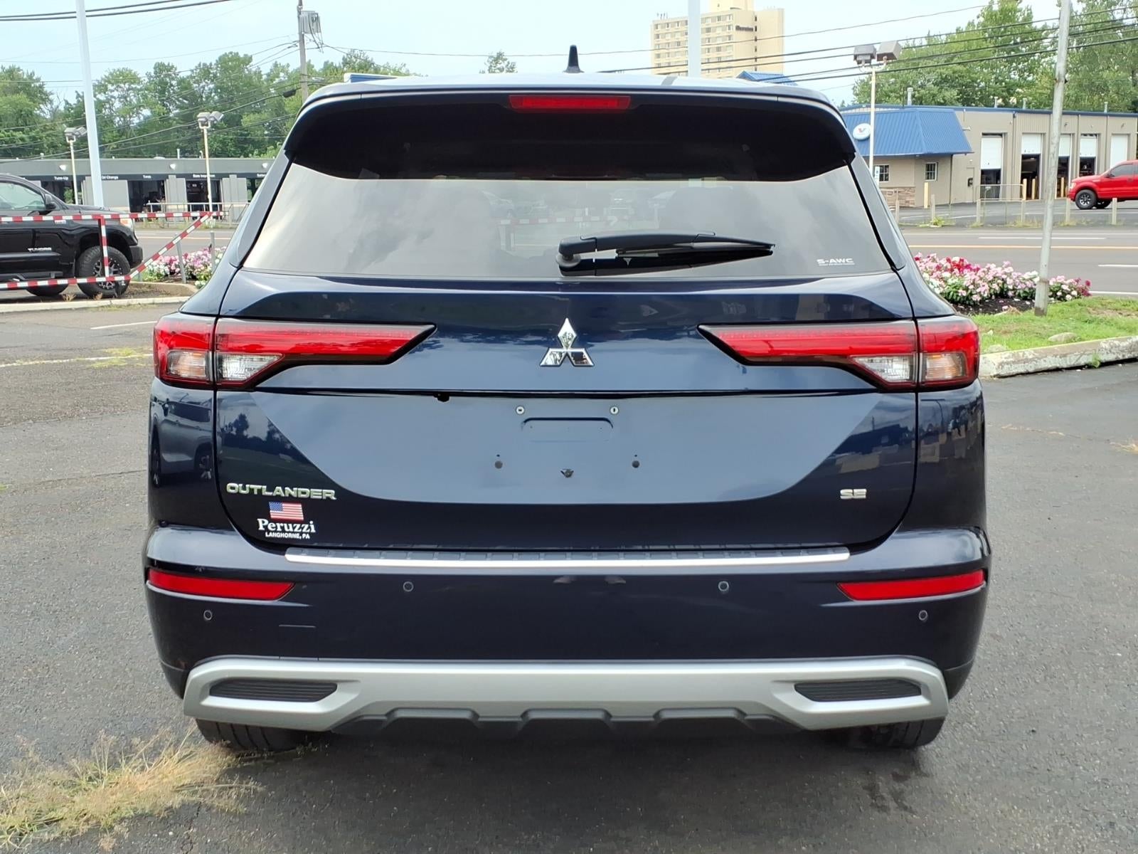 2024 Mitsubishi Outlander SE