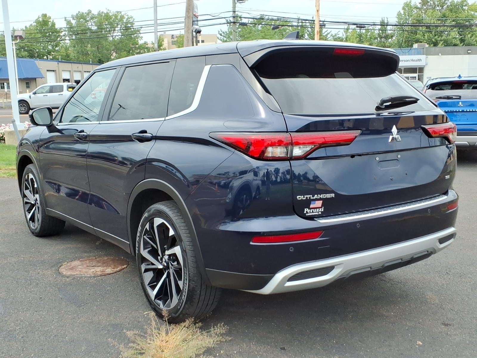 2024 Mitsubishi Outlander SE