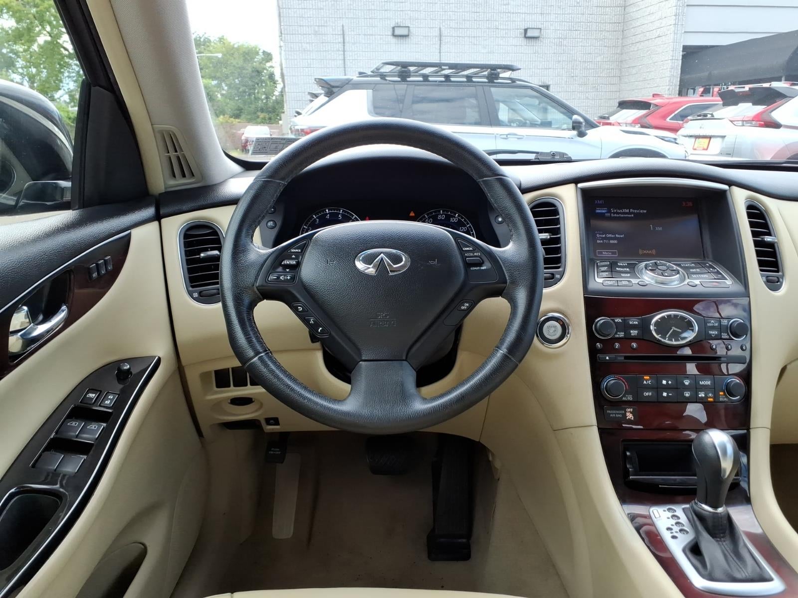 2016 INFINITI QX50 Base
