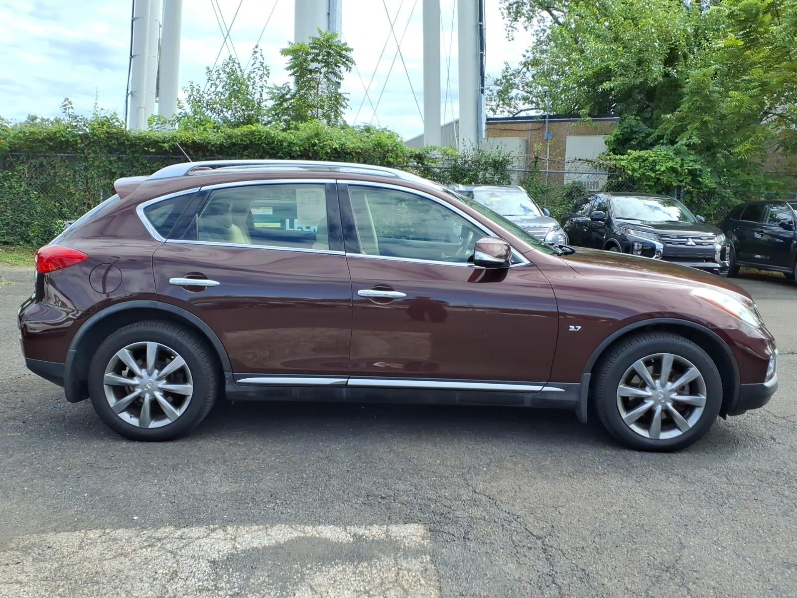 2016 INFINITI QX50 Base