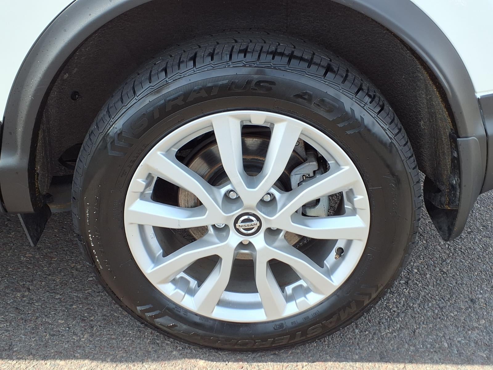 2022 Nissan Rogue Sport SV