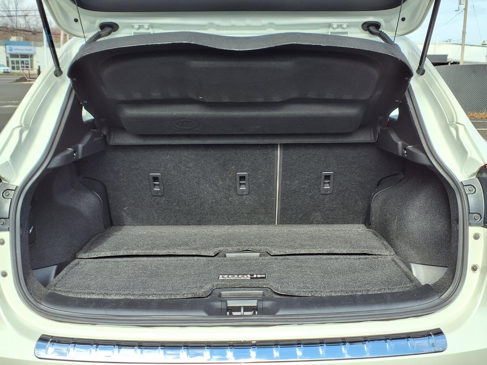 2022 Nissan Rogue Sport SV