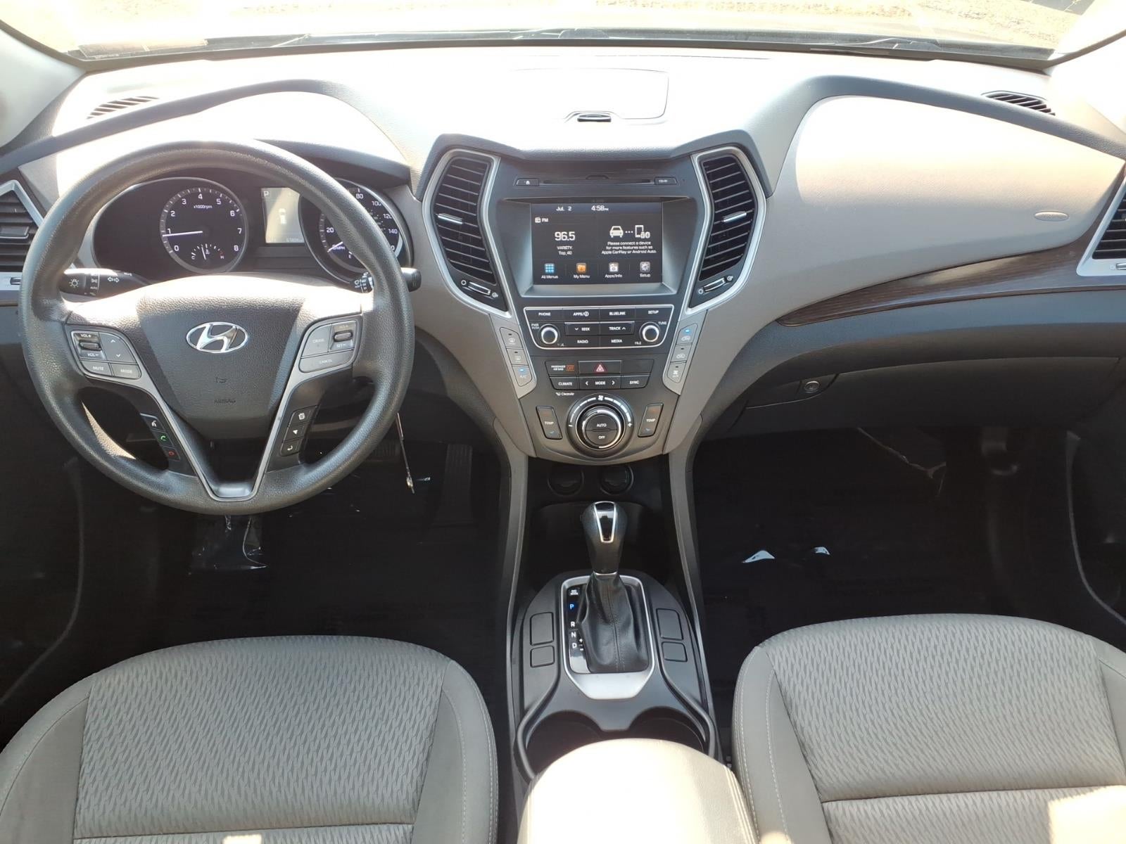 2017 Hyundai SANTA FE SE