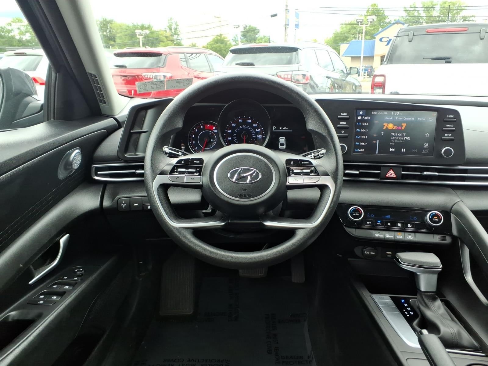2023 Hyundai ELANTRA SEL