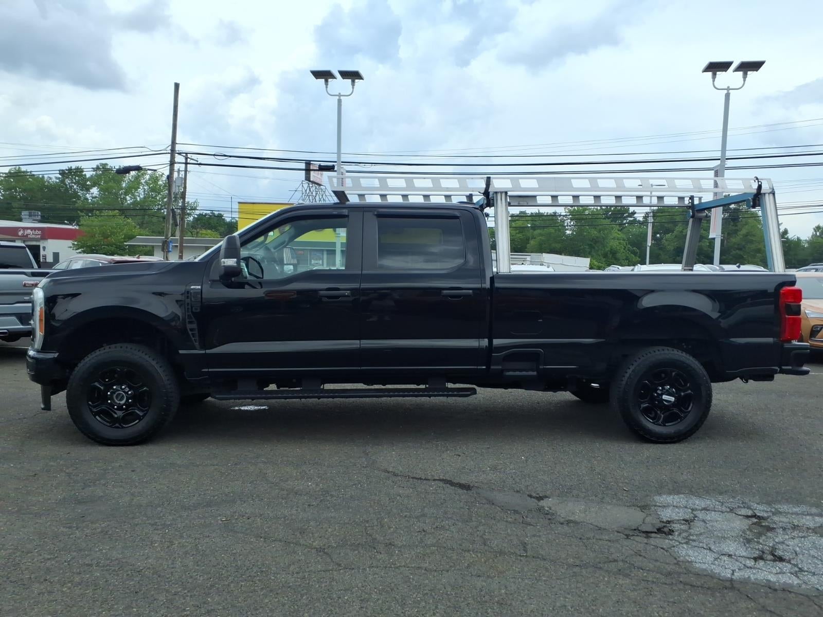 2023 Ford F-350 XL
