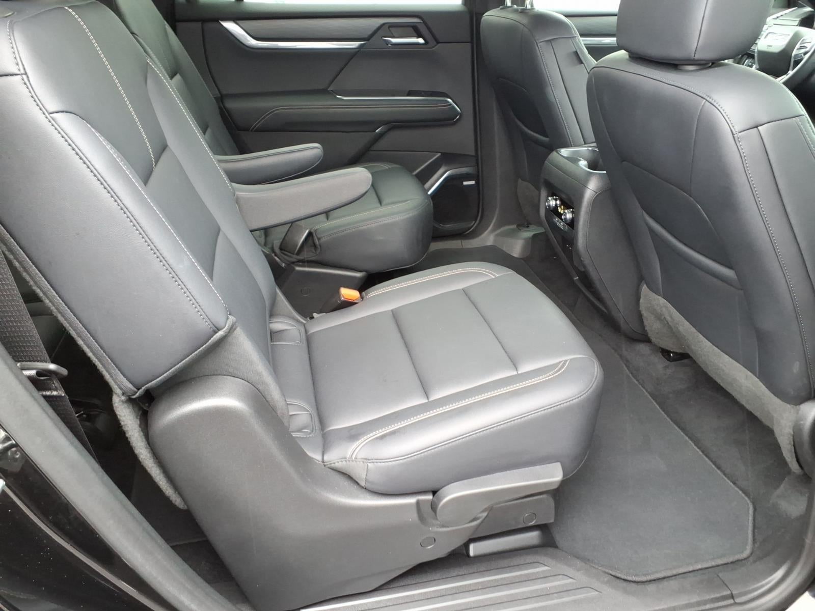 2024 GMC Acadia Elevation