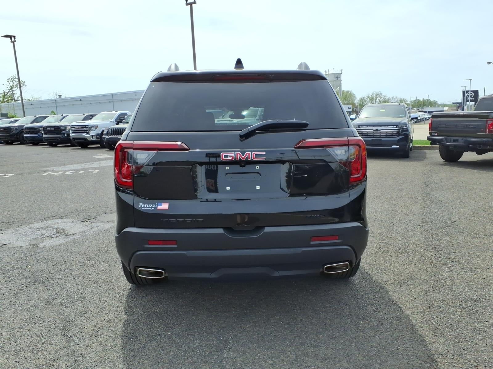 2023 GMC Acadia SLE