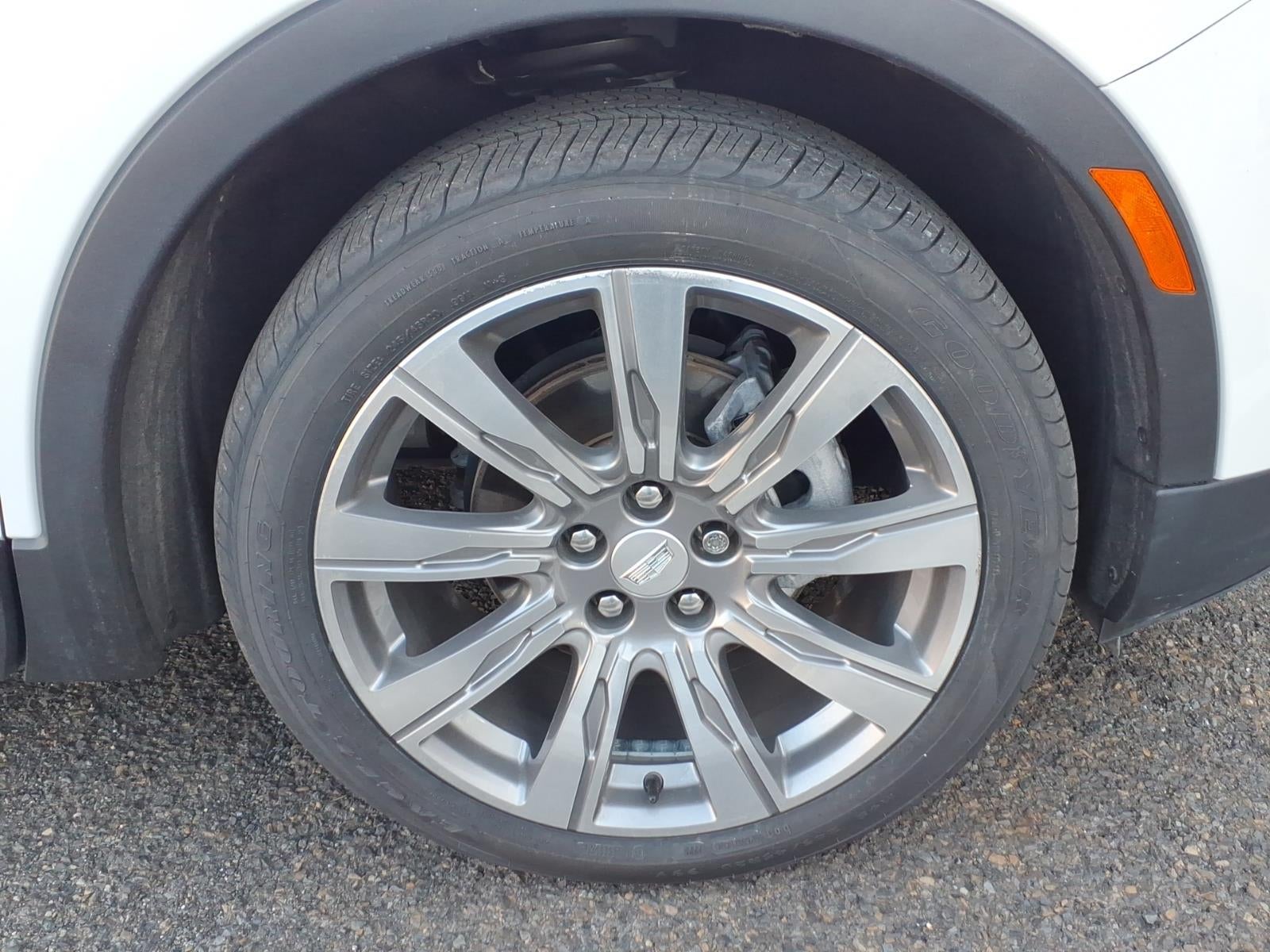 2022 Cadillac XT4 Premium Luxury