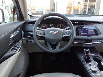 2022 Cadillac XT4 Premium Luxury