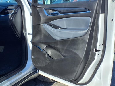 2022 Buick Enclave Essence