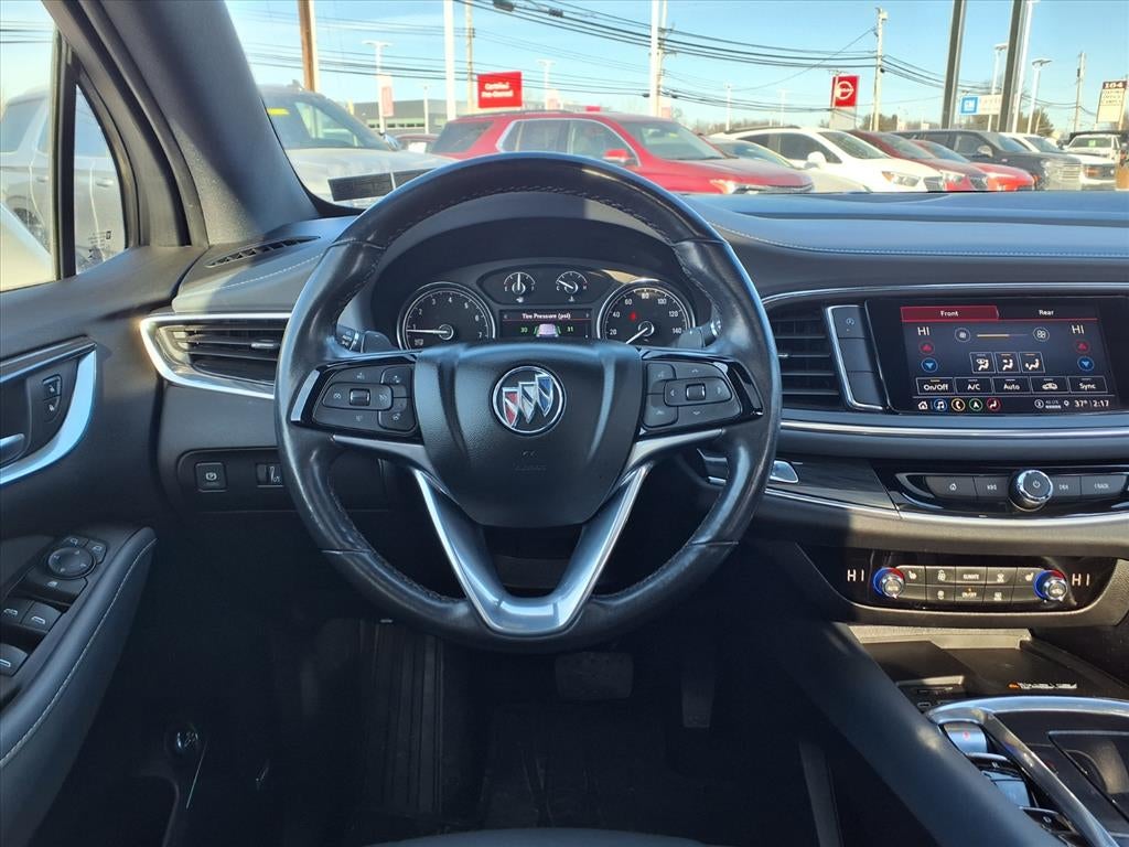 2022 Buick Enclave Essence