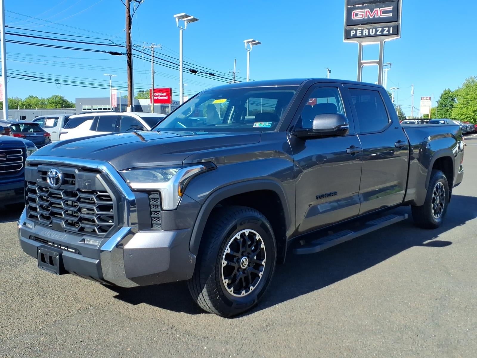 2022 Toyota Tundra 4WD SR5